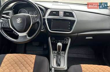 Внедорожник / Кроссовер Suzuki SX4 2018 в 