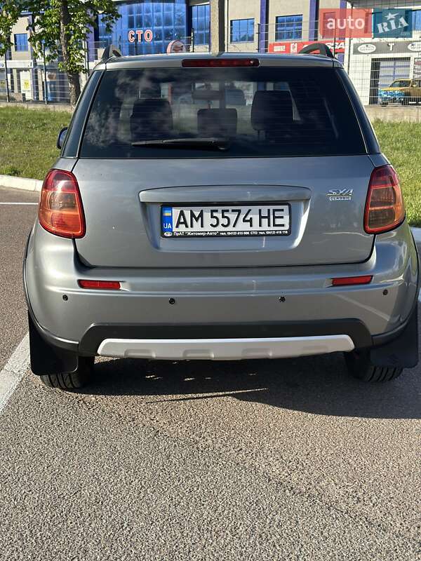 Внедорожник / Кроссовер Suzuki SX4 2014 в Житомире