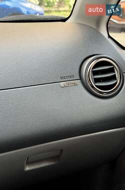 Внедорожник / Кроссовер Suzuki SX4 2012 в 