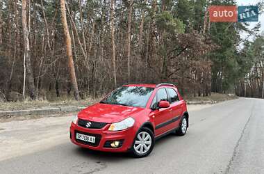 Позашляховик / Кросовер Suzuki SX4 2014 в 