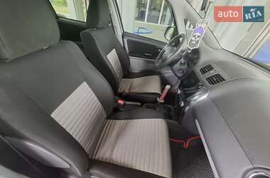 Позашляховик / Кросовер Suzuki SX4 2012 в 