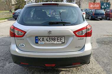 Позашляховик / Кросовер Suzuki SX4 2021 в 
