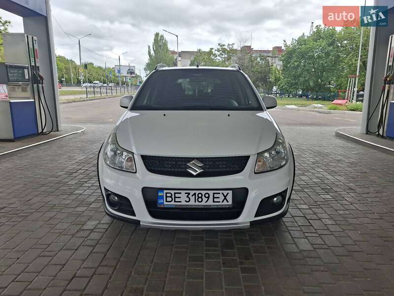 Внедорожник / Кроссовер Suzuki SX4 2012 в Николаеве