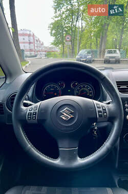Внедорожник / Кроссовер Suzuki SX4 2011 в 