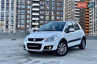 Позашляховик / Кросовер Suzuki SX4 2014 в Києві