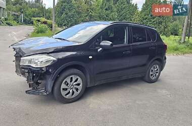 Внедорожник / Кроссовер Suzuki SX4 2017 в Киеве