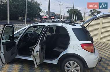 Внедорожник / Кроссовер Suzuki SX4 2013 в 