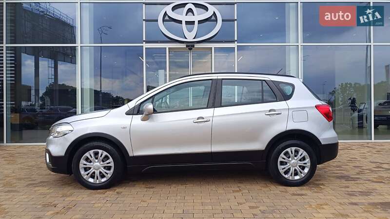 Внедорожник / Кроссовер Suzuki SX4 2021 в Киеве