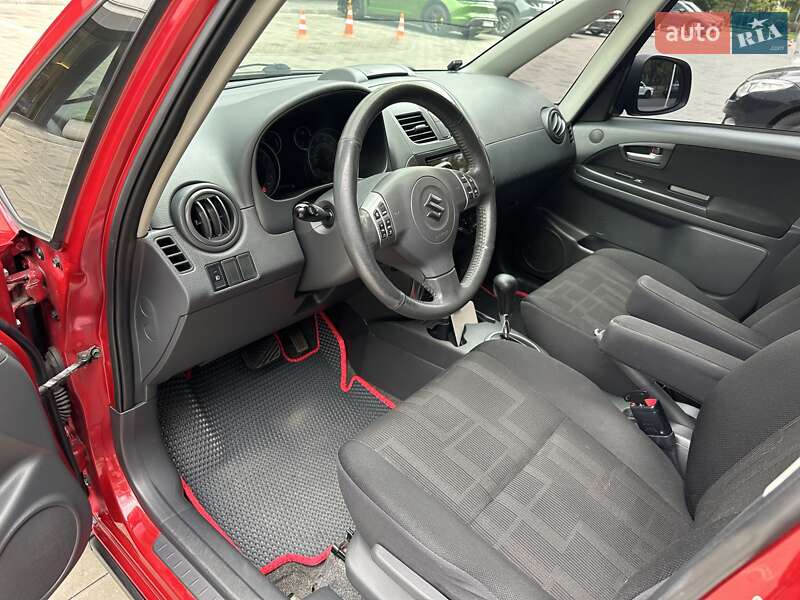 Позашляховик / Кросовер Suzuki SX4 2012 в Дніпрі