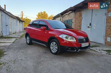 Внедорожник / Кроссовер Suzuki SX4 2015 в Киеве