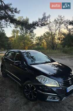 Позашляховик / Кросовер Suzuki SX4 2013 в Києві