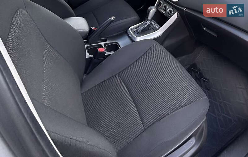 Внедорожник / Кроссовер Suzuki SX4 2020 в Киеве фото 28 Внедорожник / Кроссовер Suzuki SX4 2020 в Киеве