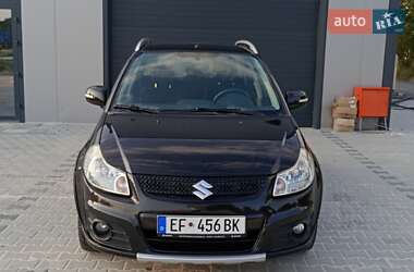 Позашляховик / Кросовер Suzuki SX4 2013 в Радивиліві