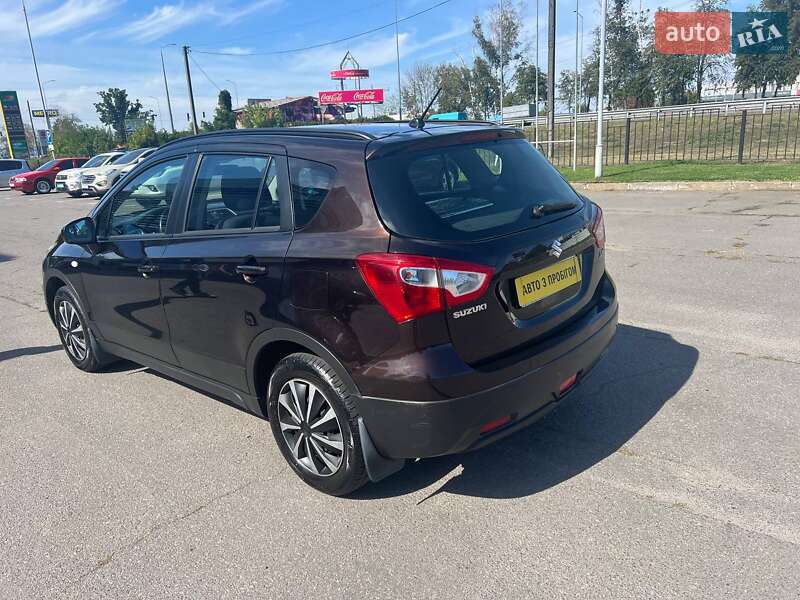 Внедорожник / Кроссовер Suzuki SX4 2014 в Полтаве фото 2 Внедорожник / Кроссовер Suzuki SX4 2014 в Полтаве