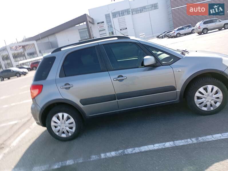 Хэтчбек Suzuki SX4 2007 в Киеве