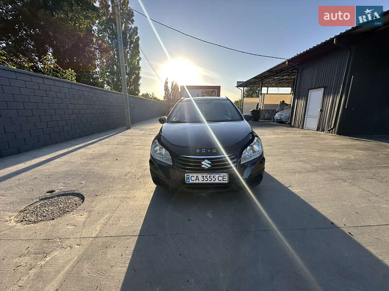 Внедорожник / Кроссовер Suzuki SX4 2014 в Черкассах фото Внедорожник / Кроссовер Suzuki SX4 2014 в Черкассах