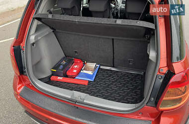 Внедорожник / Кроссовер Suzuki SX4 2012 в 