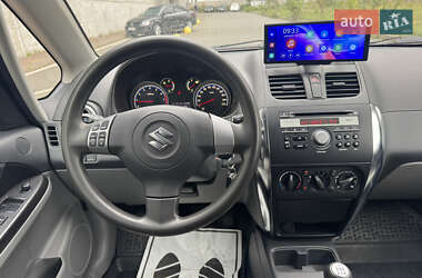 Внедорожник / Кроссовер Suzuki SX4 2012 в 