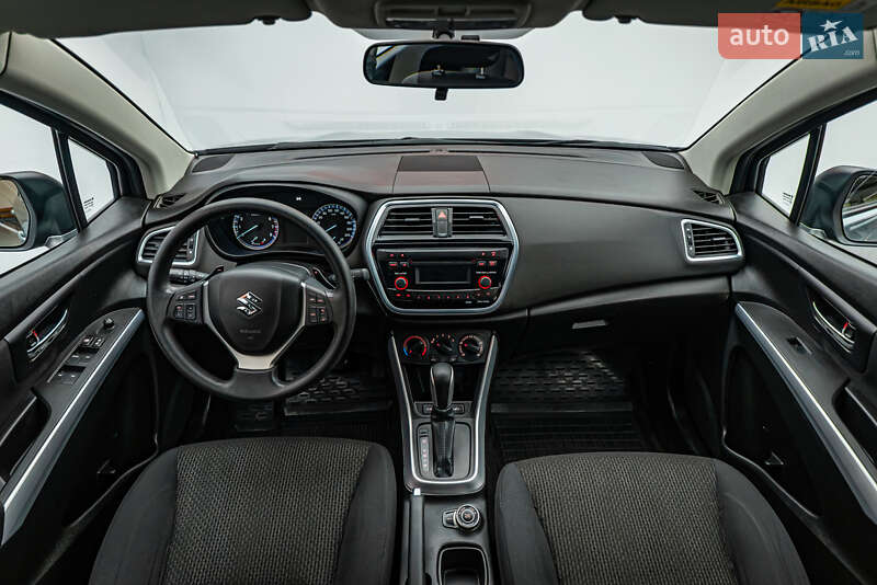 Позашляховик / Кросовер Suzuki SX4 2019 в Києві