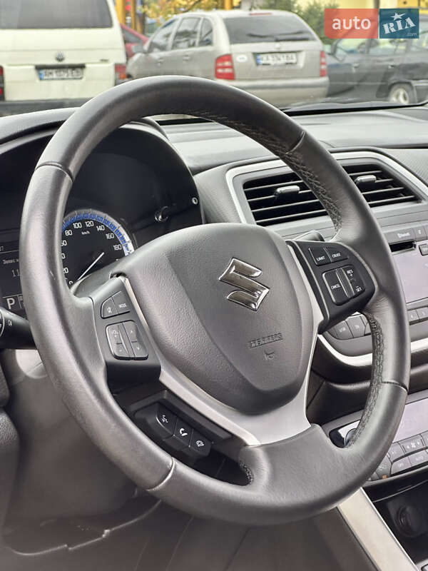 Позашляховик / Кросовер Suzuki SX4 2014 в Житомирі