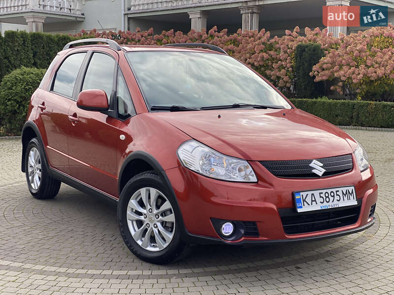 Позашляховик / Кросовер Suzuki SX4 2012 в Бучі