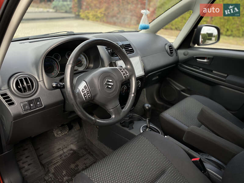 Позашляховик / Кросовер Suzuki SX4 2012 в Бучі