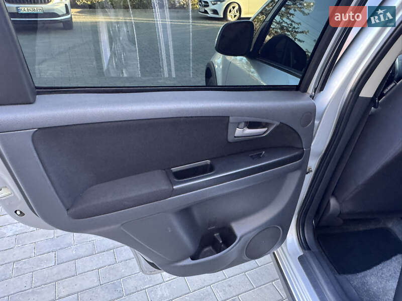 Позашляховик / Кросовер Suzuki SX4 2012 в Одесі фото 45 Позашляховик / Кросовер Suzuki SX4 2012 в Одесі