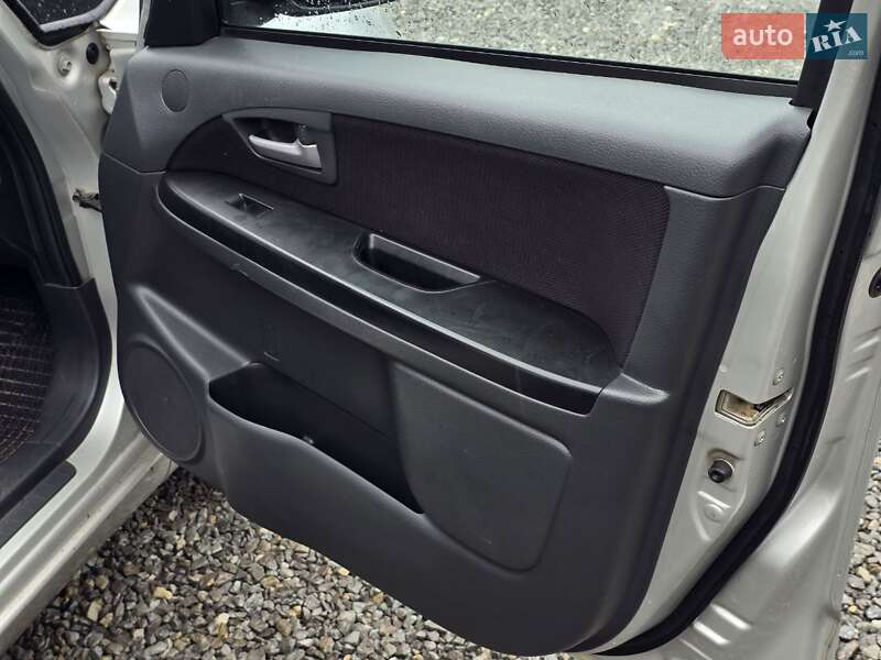 Седан Suzuki SX4 2009 в Тернополе