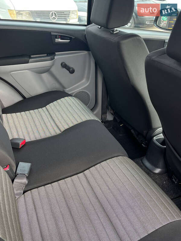 Позашляховик / Кросовер Suzuki SX4 2013 в Кривому Розі фото 17 Позашляховик / Кросовер Suzuki SX4 2013 в Кривому Розі