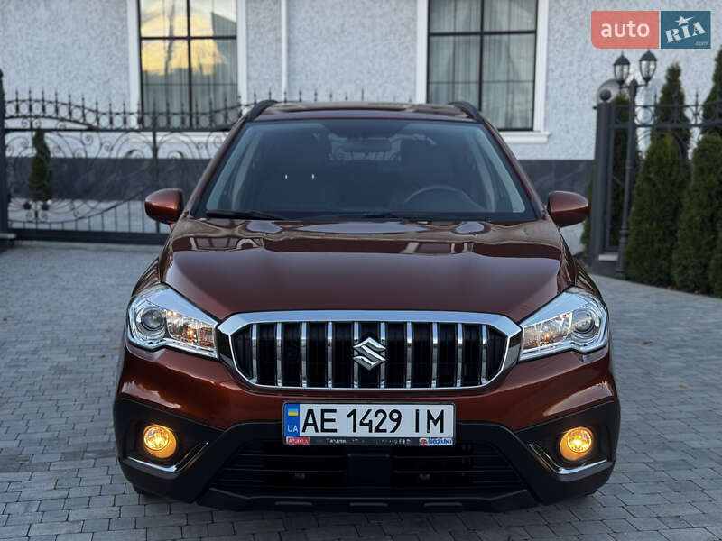 Внедорожник / Кроссовер Suzuki SX4 2017 в Киеве