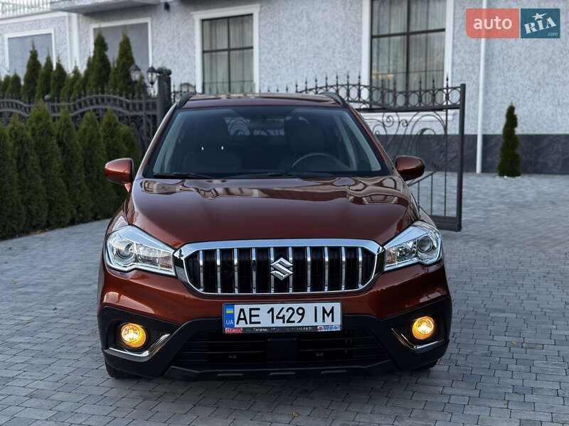 Внедорожник / Кроссовер Suzuki SX4 2017 в Киеве