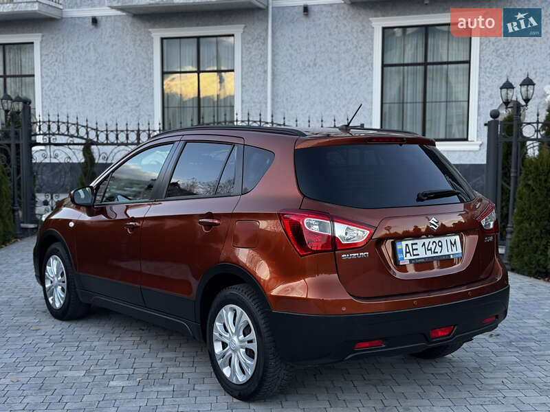 Внедорожник / Кроссовер Suzuki SX4 2017 в Киеве