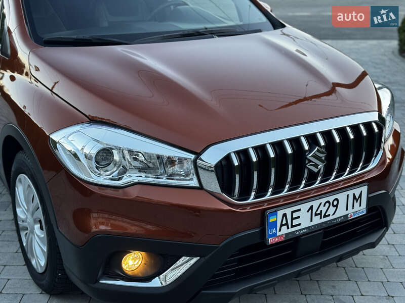 Внедорожник / Кроссовер Suzuki SX4 2017 в Киеве