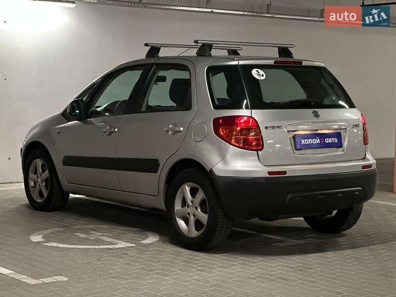 Хэтчбек Suzuki SX4 2008 в Киеве