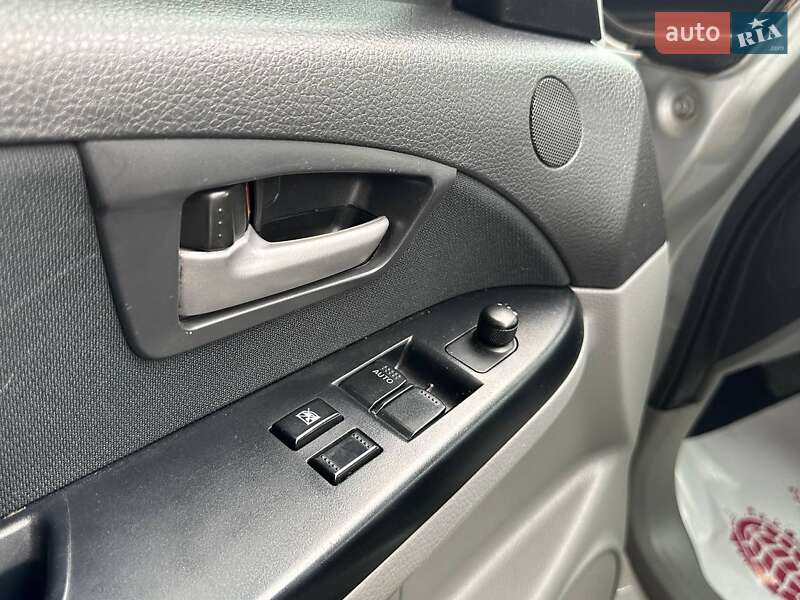 Хэтчбек Suzuki SX4 2008 в Киеве