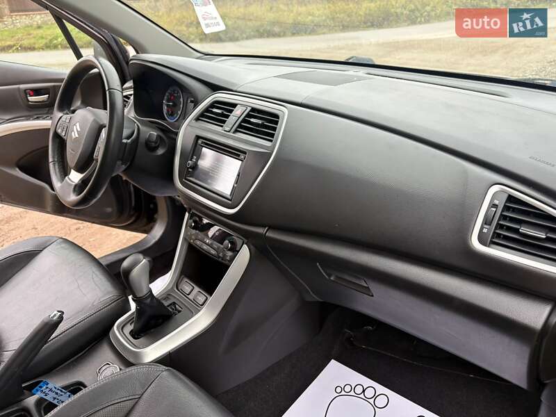 Внедорожник / Кроссовер Suzuki SX4 2013 в Тернополе фото 15 Внедорожник / Кроссовер Suzuki SX4 2013 в Тернополе
