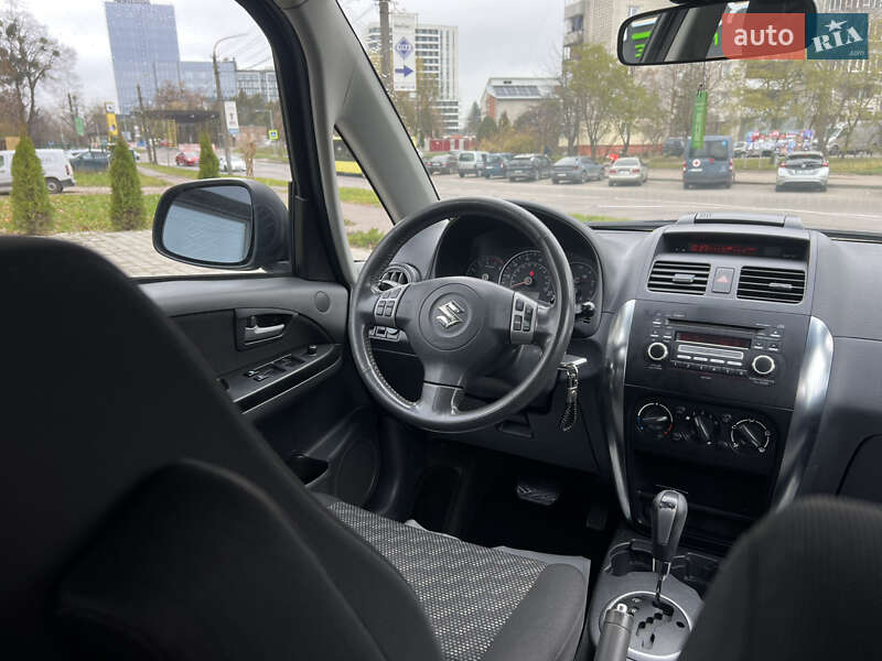 Хэтчбек Suzuki SX4 2008 в Львове