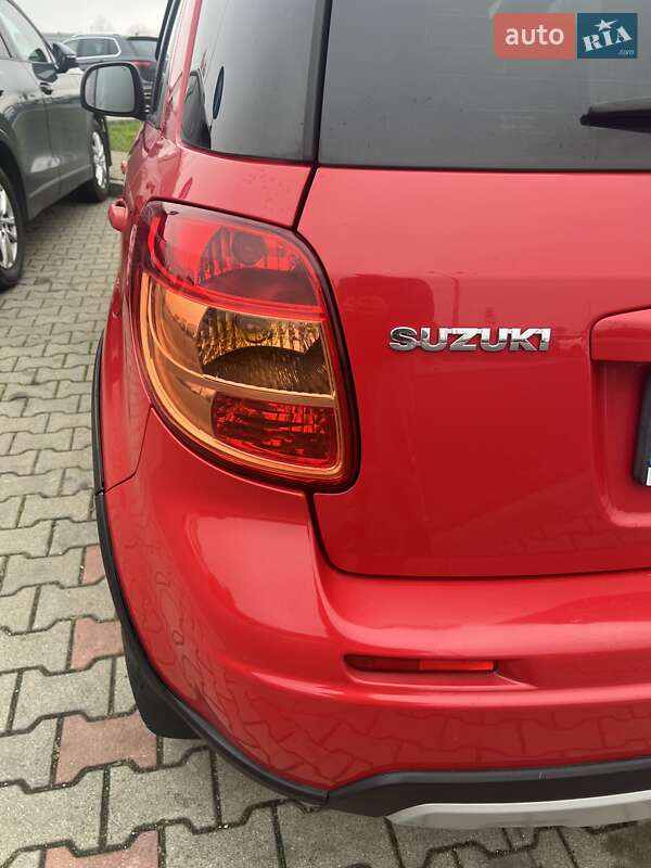 Внедорожник / Кроссовер Suzuki SX4 2011 в Ивано-Франковске