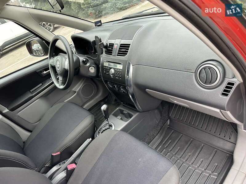 Внедорожник / Кроссовер Suzuki SX4 2013 в Киеве