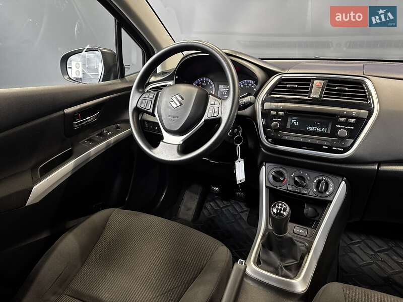 Внедорожник / Кроссовер Suzuki SX4 2018 в Киеве фото 27 Внедорожник / Кроссовер Suzuki SX4 2018 в Киеве