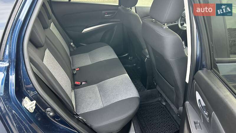 Позашляховик / Кросовер Suzuki SX4 2023 в Києві