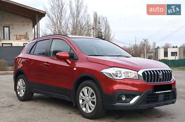 Позашляховик / Кросовер Suzuki SX4 2017 в Києві