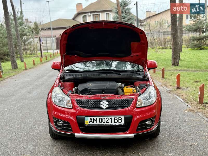 Позашляховик / Кросовер Suzuki SX4 2014 в Києві