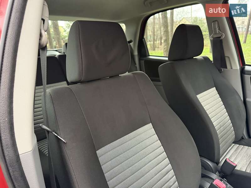 Позашляховик / Кросовер Suzuki SX4 2014 в Києві