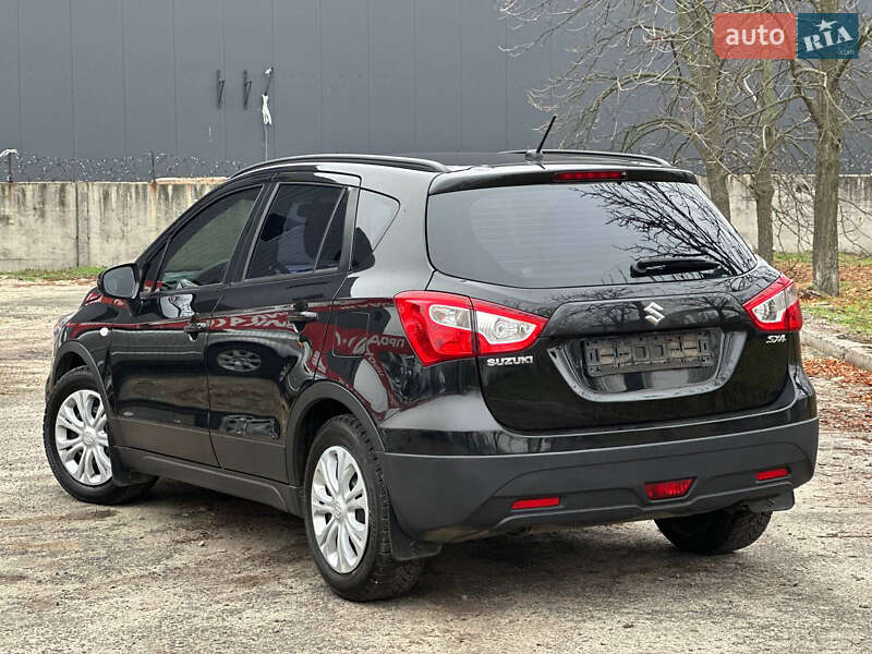 Внедорожник / Кроссовер Suzuki SX4 2017 в Днепре