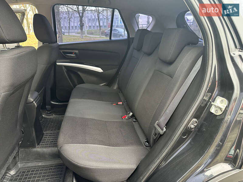 Внедорожник / Кроссовер Suzuki SX4 2017 в Днепре