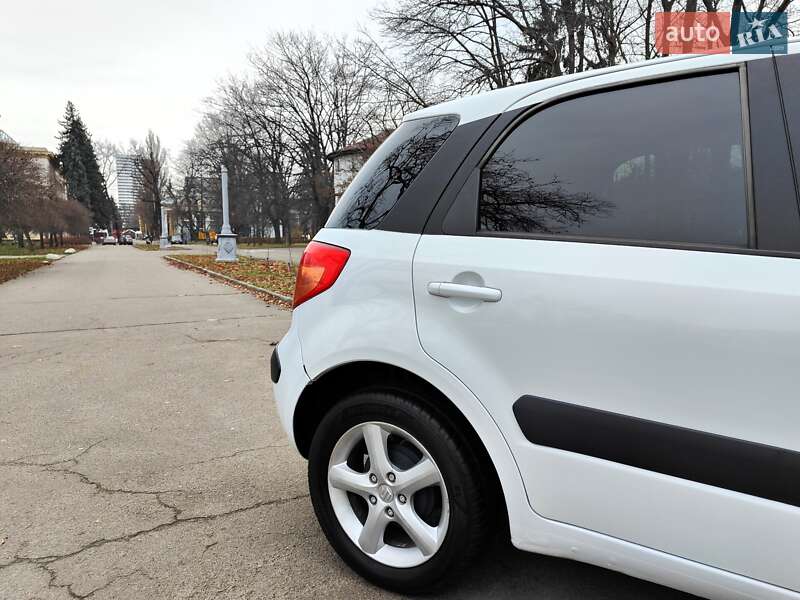 Хэтчбек Suzuki SX4 2009 в Киеве