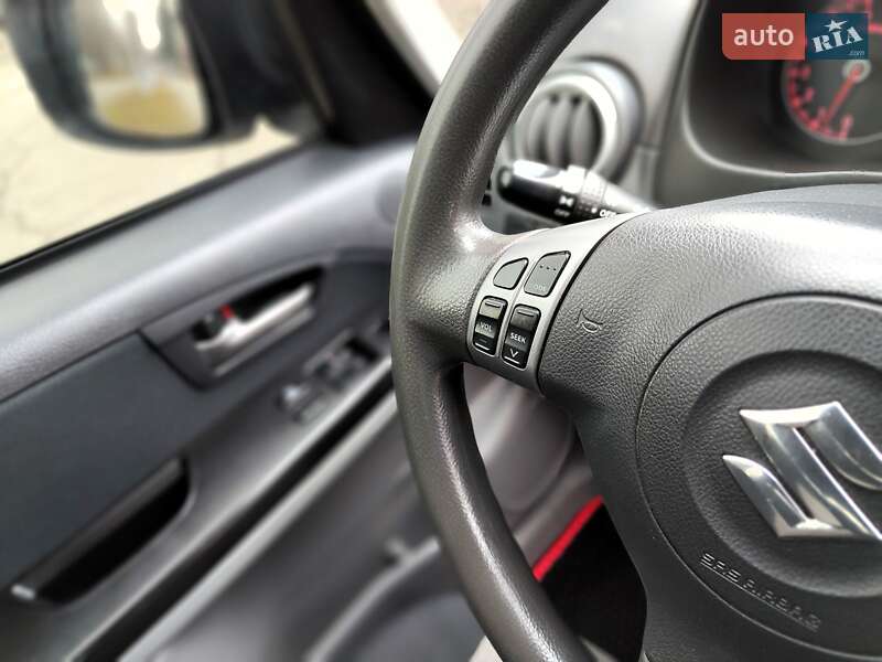 Хэтчбек Suzuki SX4 2009 в Киеве