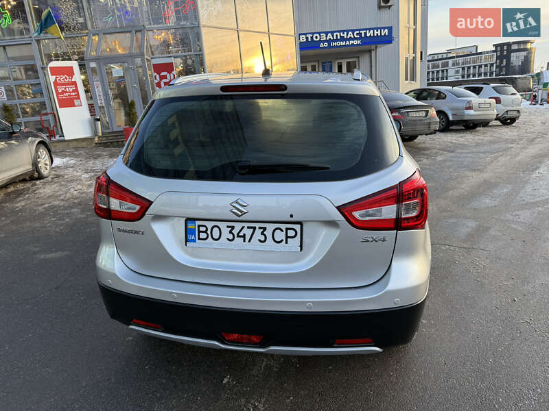 Внедорожник / Кроссовер Suzuki SX4 2020 в Тернополе