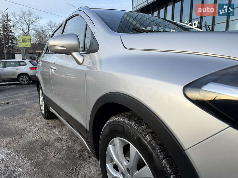 Внедорожник / Кроссовер Suzuki SX4 2020 в Тернополе